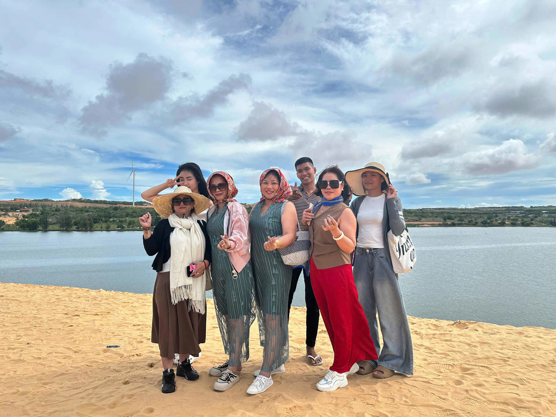 TOUR ĐẢO BÌNH HƯNG (2N2Đ)