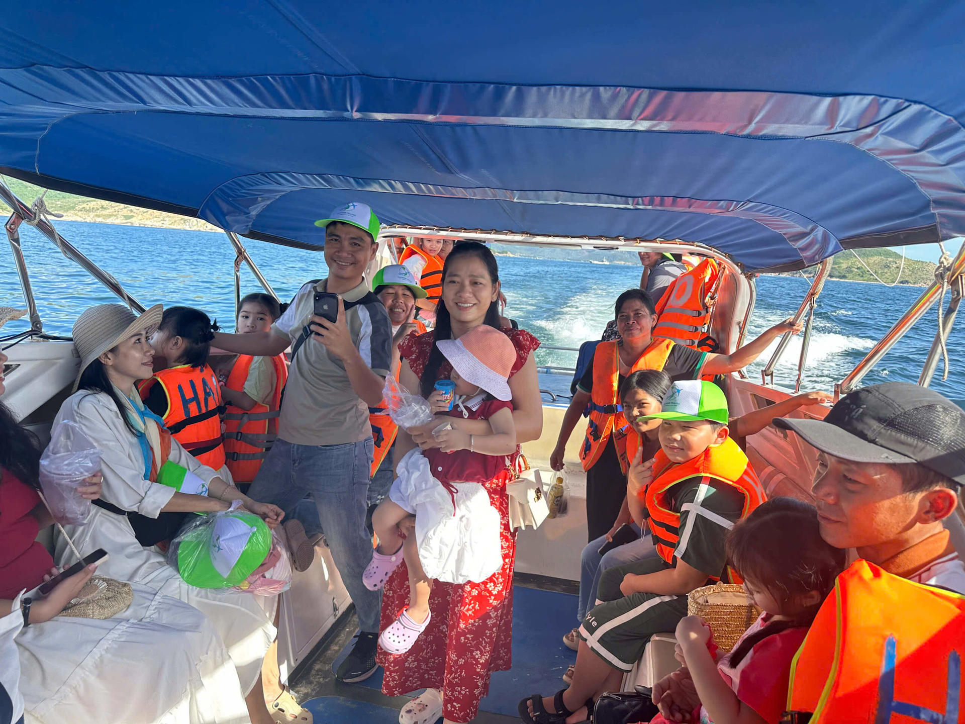 TOUR ĐẢO BÌNH HƯNG (2N2Đ)