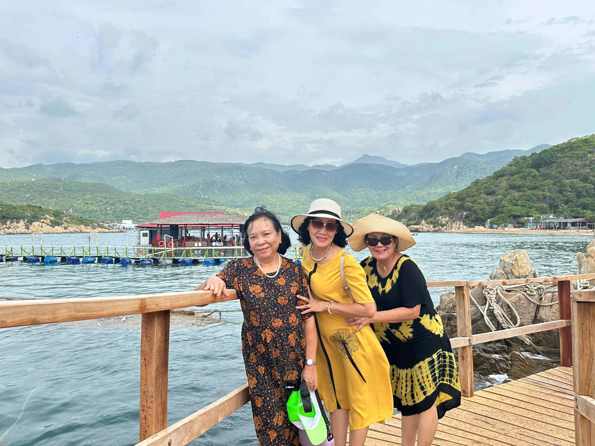 TOUR VỊNH VĨNH HY - ĐẢO BÌNH HƯNG (2N2Đ)